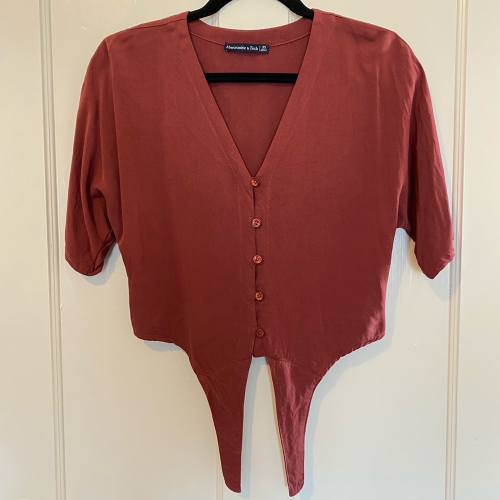 Abercrombie tie waist crop top